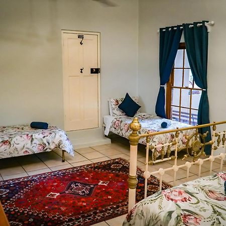 Outentique Accommodation Оудсхорн Экстерьер фото